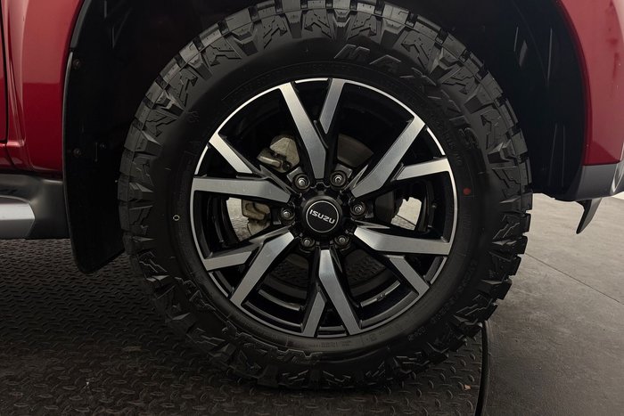 2021 Isuzu MU-X LS-T