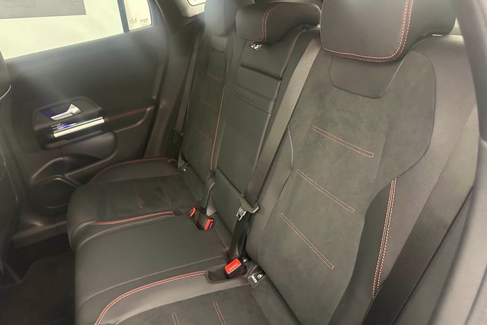 2024 Mercedes-Benz GLA-Class GLA200