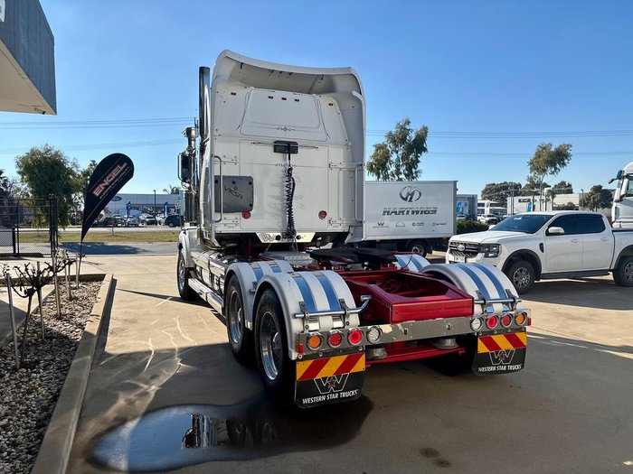 2018 Western Star 4864Fxb With 40
