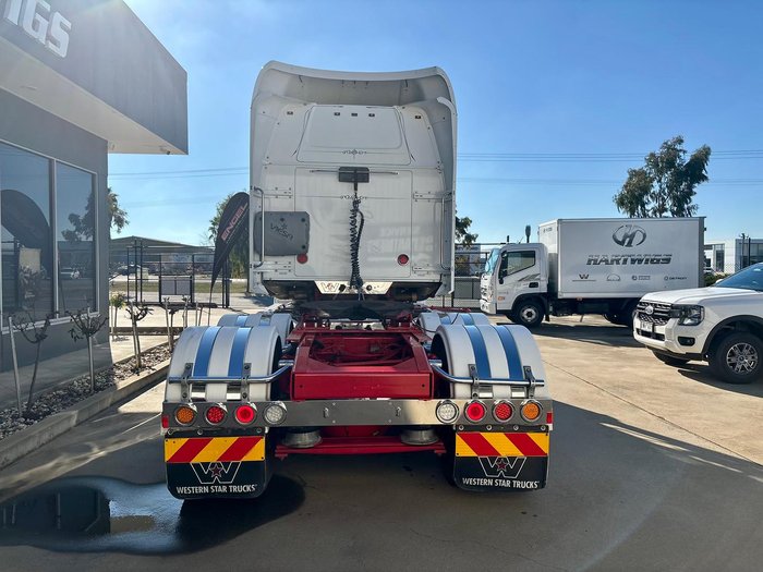 2018 Western Star 4864Fxb With 40
