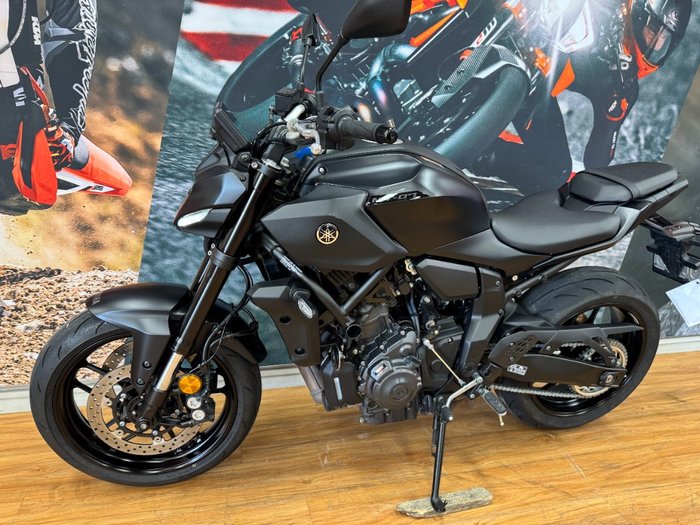 2025 Yamaha 2025 YAMAHA 655CC MT07LAS Black
