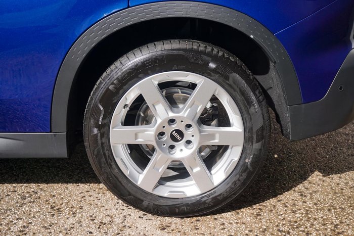 2024 MINI Countryman C Classic