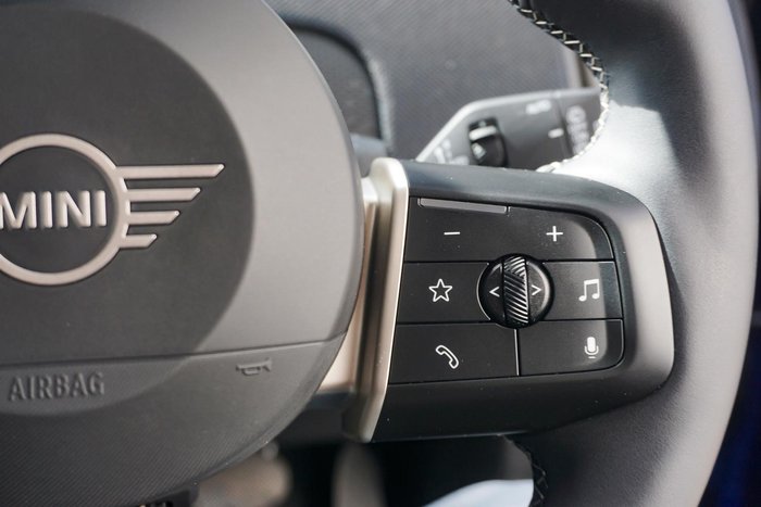 2024 MINI Countryman C Classic