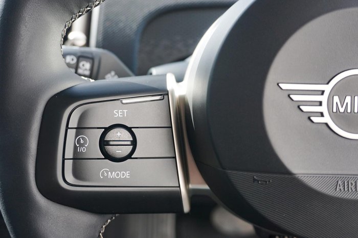 2024 MINI Countryman C Classic