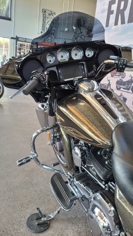 2016 Harley-davidson FLHXS STREET GLIDE SPECIAL HC BLACK GOLD FLAKE