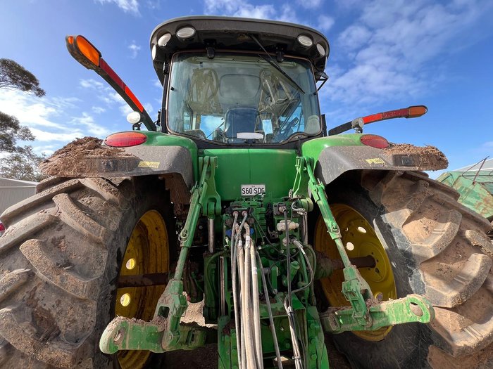 2016 John Deere 7230R