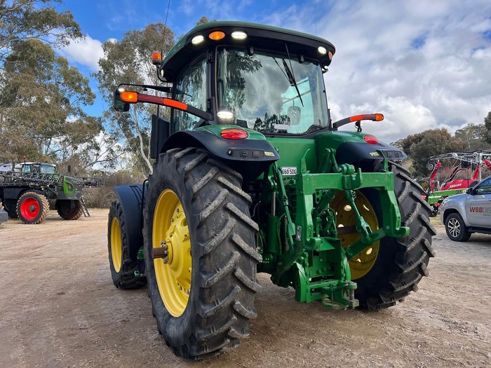 2016 John Deere 7230R