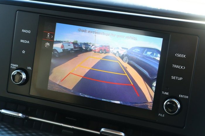2023 Kia Carnival S