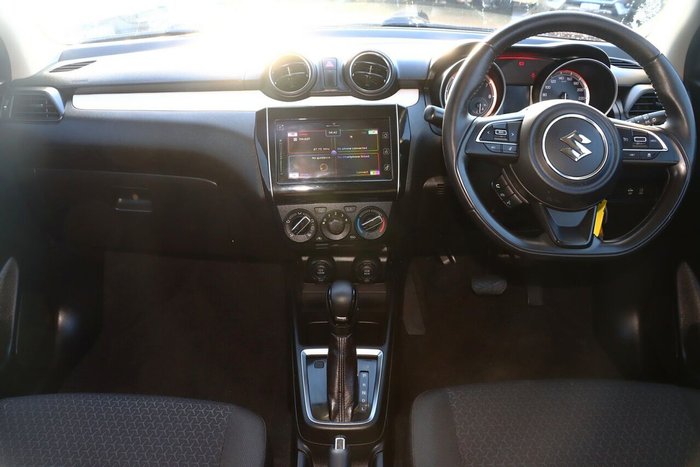 2017 Suzuki Swift GL Navigator