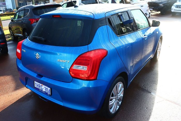 2017 Suzuki Swift GL Navigator