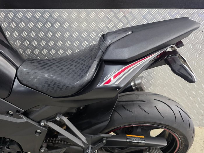 2019 Kawasaki Z1000 BLACK