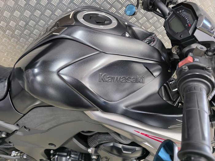 2019 Kawasaki Z1000 BLACK