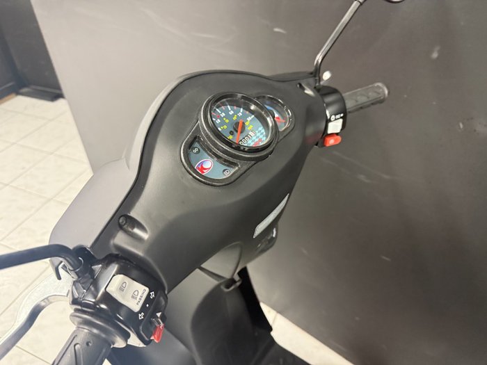 2025 Kymco AGILITY 50 4T Red