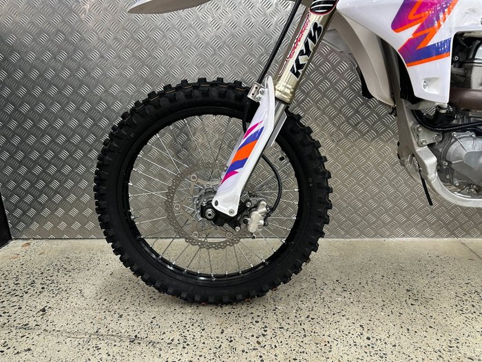 2024 Yamaha YZ450F WHITE