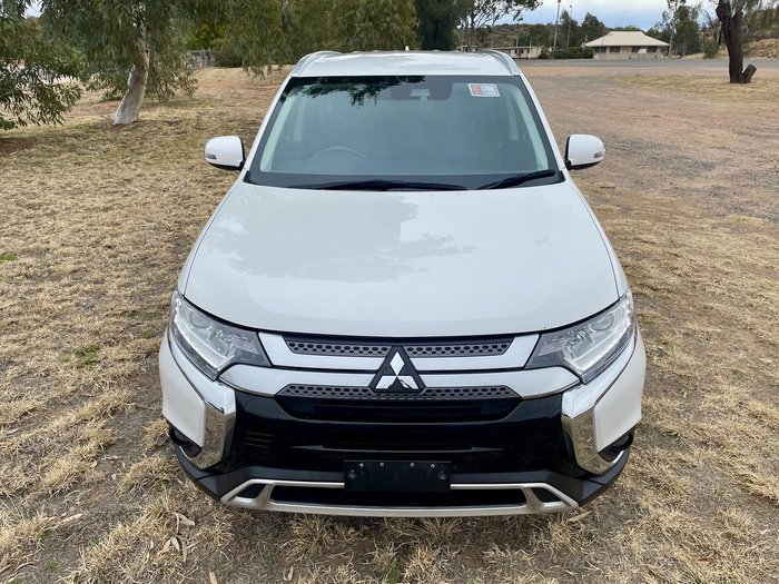 2021 Mitsubishi Outlander LS