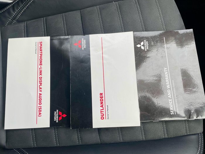 2021 Mitsubishi Outlander LS