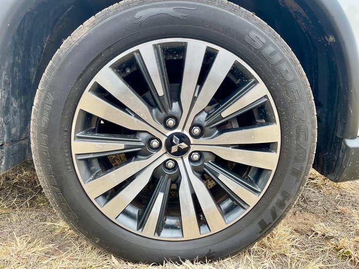 2021 Mitsubishi Outlander LS