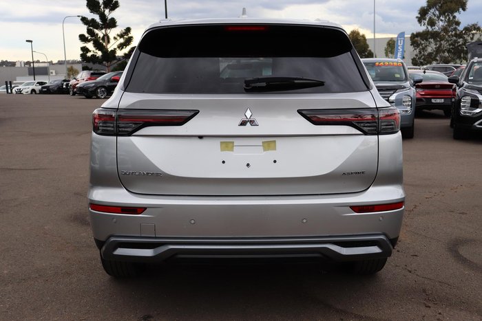 2025 Mitsubishi Outlander Aspire