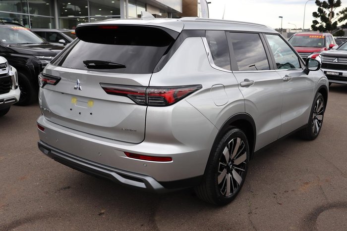 2025 Mitsubishi Outlander Aspire