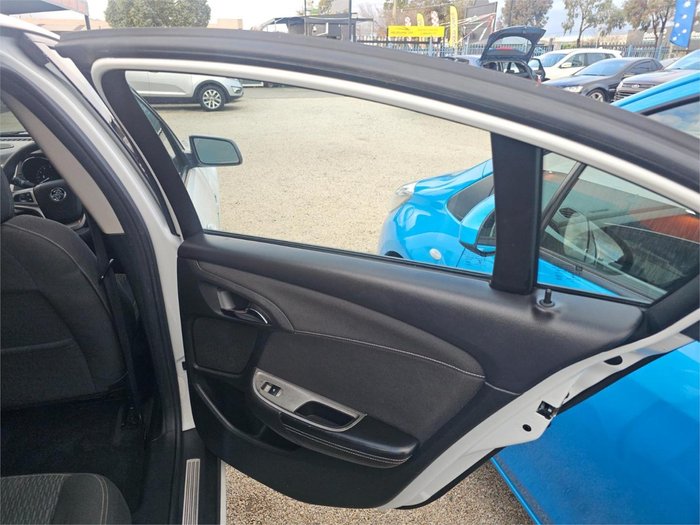 2014 Holden Commodore Evoke VF MY14 Heron White