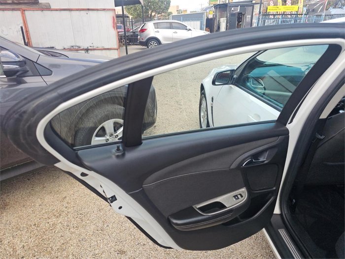 2014 Holden Commodore Evoke VF MY14 Heron White