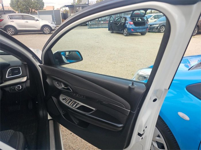 2014 Holden Commodore Evoke VF MY14 Heron White