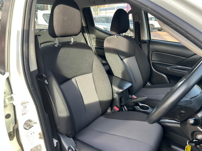 2021 Mitsubishi Triton GLX+ MR MY21 4X4 Dual Range White