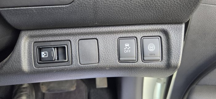 2024 Nissan Navara ST-X D23 MY24 4X4 Dual Range White Pearl