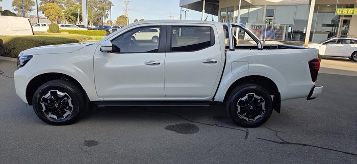 2024 Nissan Navara ST-X D23 MY24 4X4 Dual Range White Pearl