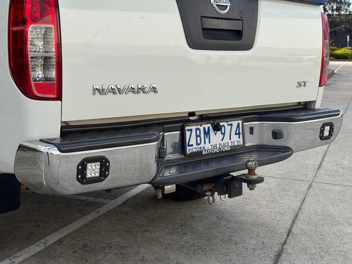 2012 Nissan Navara ST D40 Series 6 4X4 Dual Range Arctic White