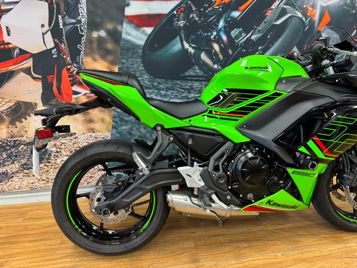 2024 Kawasaki NINJA 650L KRT GREEN