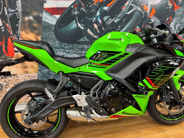 2024 Kawasaki NINJA 650L KRT GREEN