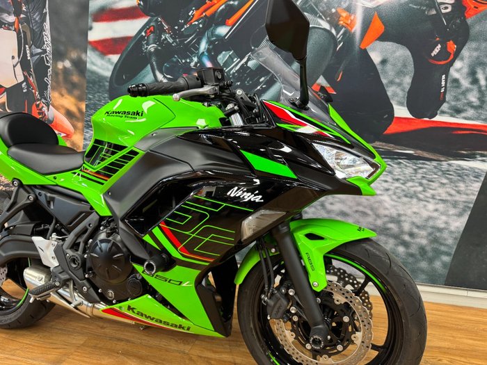 2024 Kawasaki NINJA 650L KRT GREEN