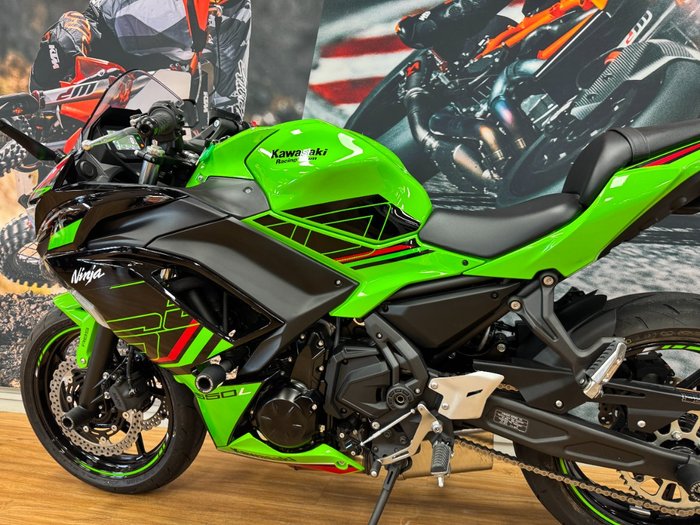 2024 Kawasaki NINJA 650L KRT GREEN