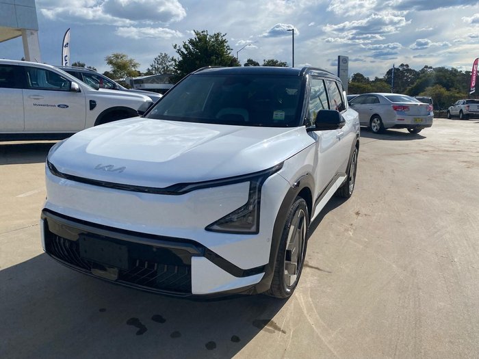 2025 Kia EV5 GT-Line OVc MY25 AWD Snow White Pearl with Starry Night Black Roof