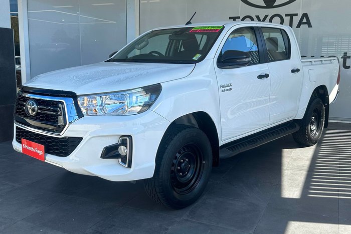 2020 Toyota Hilux SR