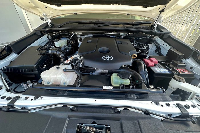 2020 Toyota Hilux SR