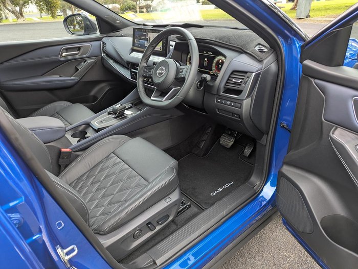 2024 Nissan QASHQAI Ti J12 MY24 Magnetic Blue with Pearl Black Roof