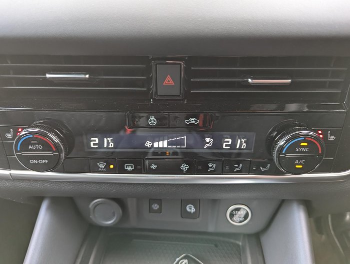 2024 Nissan QASHQAI Ti J12 MY24 Magnetic Blue with Pearl Black Roof