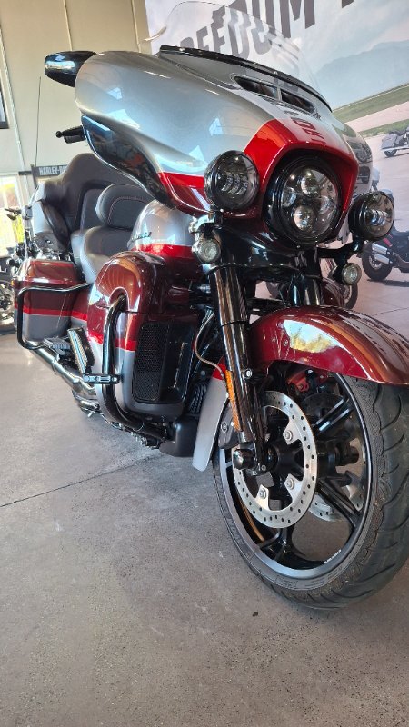 2019 Harley-davidson FLHTKSE CVO ULTRA LIMITED MAGNETIC GRAY / WINEBERRY