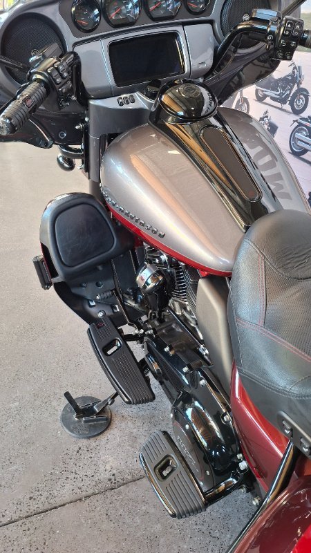2019 Harley-davidson FLHTKSE CVO ULTRA LIMITED MAGNETIC GRAY / WINEBERRY