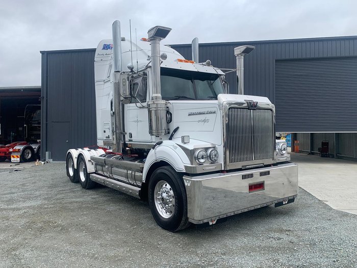 2020 Western Star 4864Fxb With 40