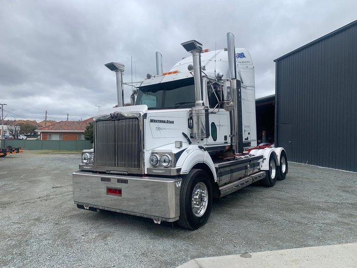 2020 Western Star 4864Fxb With 40" Sleeper, 0Km On Fresh Rebuild. In Stock Now!