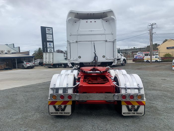 2020 Western Star 4864Fxb With 40