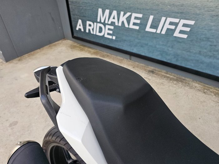 2021 BMW Motorrad G 310 R White
