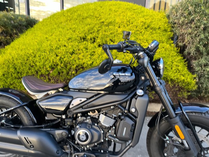 2025 CFMOTO 2025 Cf Moto 450CC 450 CL-C BOBBER NEBULA BLACK