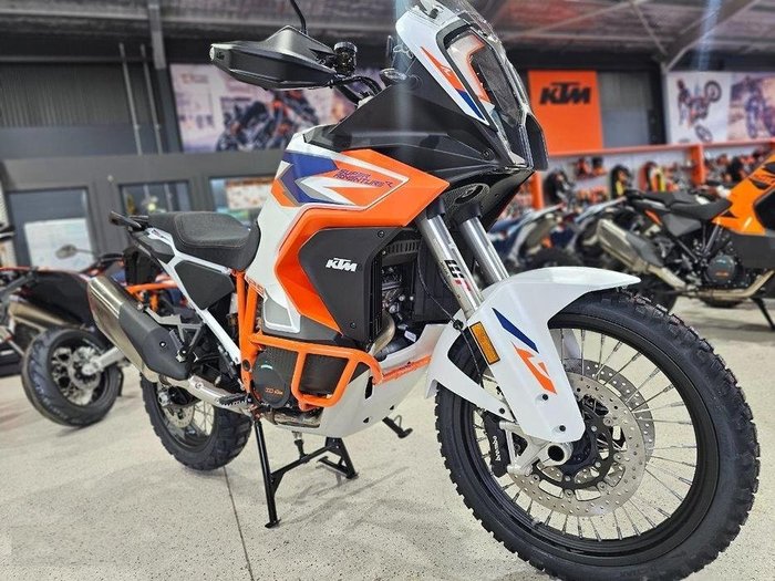 2024 KTM SUPER ADVENTURE R ORANGE