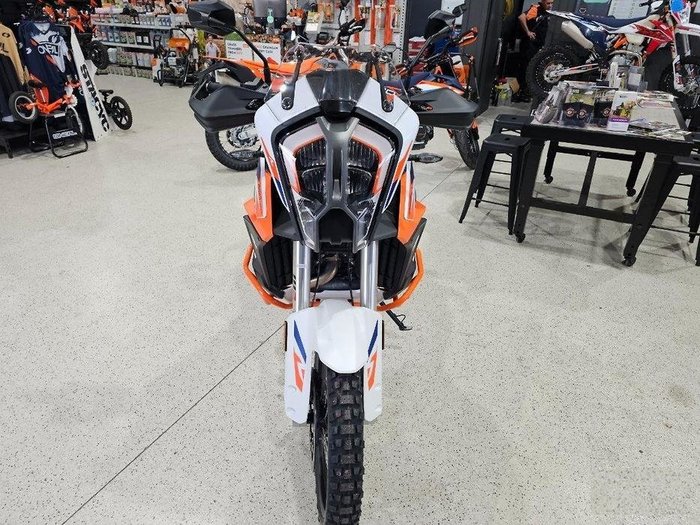 2024 KTM SUPER ADVENTURE R ORANGE