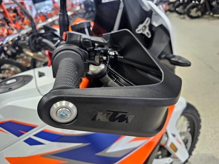 2024 KTM SUPER ADVENTURE R ORANGE