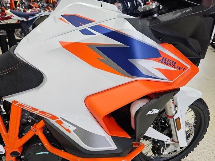 2024 KTM SUPER ADVENTURE R ORANGE